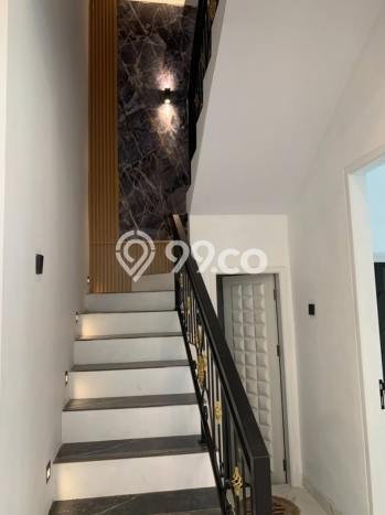 Dijual Rumah Strategis Bagus Punya 4 KT di Jagakarsa Jakarta Selatan SHM Dijual Rumah Strategis Bagus Punya 4 KT di Jagakarsa Jakarta Selatan SHM