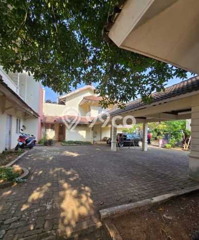 Ready to Use! Premium House LT 1164m2 Desain Elegan di Bintaro Ready to Use! Premium House LT 1164m2 Desain Elegan di Bintaro