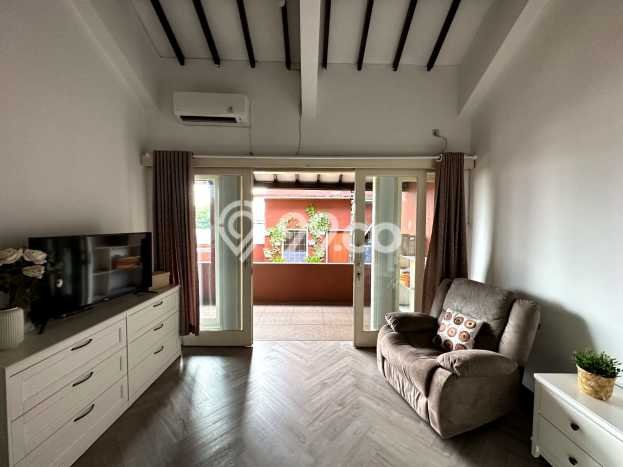 Rumah Elit LB 280m2 Siap Huni Desain Elegan di Srengseng, Jakarta Barat Rumah Elit LB 280m2 Siap Huni Desain Elegan di Srengseng, Jakarta Barat