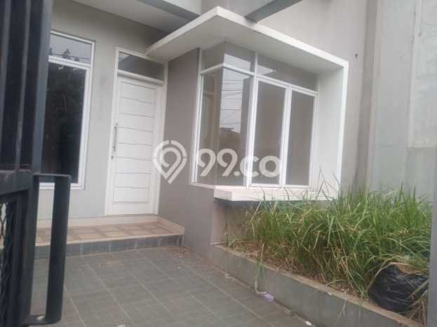 For Sale Rumah 4 Kamar Lokasi Ideal Bagus dan Strategis di Pondok Aren For Sale Rumah 4 Kamar Lokasi Ideal Bagus dan Strategis di Pondok Aren