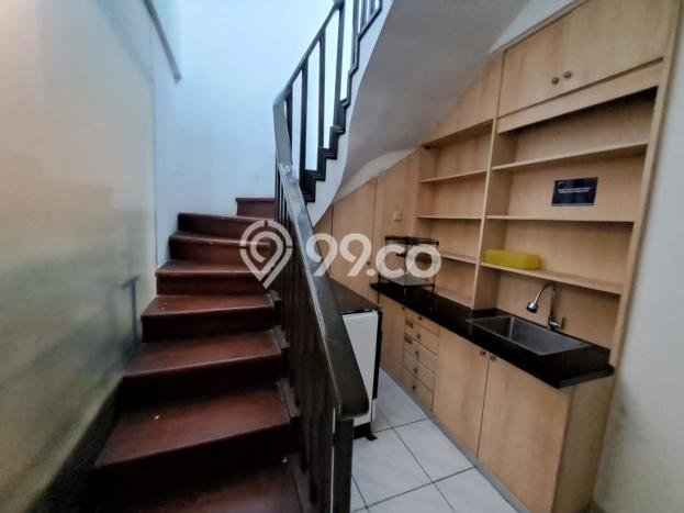 Ready to Use! Luxury House LT 562m2 Desain Elegan di Pondok Indah Ready to Use! Luxury House LT 562m2 Desain Elegan di Pondok Indah
