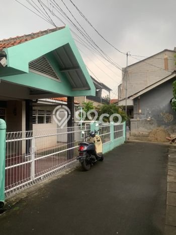 Dijual Rumah 4 Kamar Lokasi Ideal Nyaman dan Strategis di Ciputat Dijual Rumah 4 Kamar Lokasi Ideal Nyaman dan Strategis di Ciputat