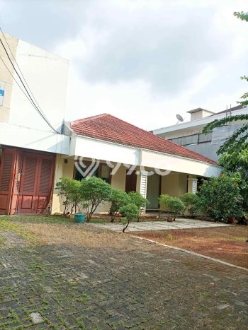 For Sale! Premium House LT 1000m2 Desain Elegan di Cipete For Sale! Premium House LT 1000m2 Desain Elegan di Cipete
