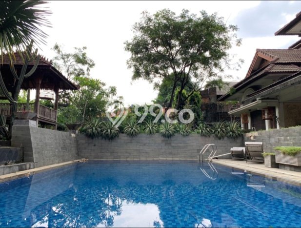 Hunian Eksklusif Siap Huni LT 1214m2 di Pancoran, Jakarta Selatan Hunian Eksklusif Siap Huni LT 1214m2 di Pancoran, Jakarta Selatan