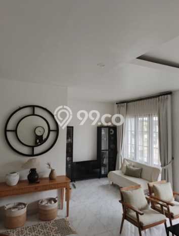 Rumah Luxury Modern Tanpa Renovasi di BSD Neo Catalonia Tangerang Rumah Luxury Modern Tanpa Renovasi di BSD Neo Catalonia Tangerang