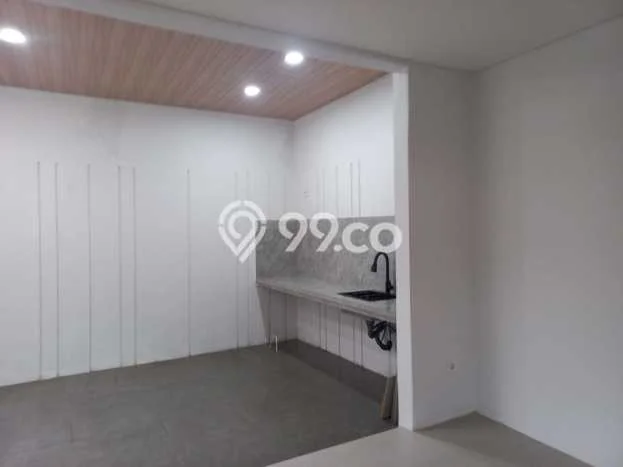 Disewakan! Rumah 3 Kamar Tidur &
3 Kamar Mandi di BSD, Tangerang Disewakan! Rumah 3 Kamar Tidur &
3 Kamar Mandi di BSD, Tangerang