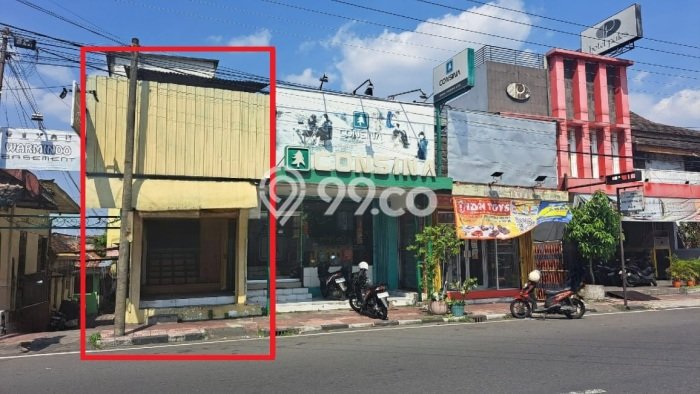Unit Ruko Paling Strategis di Danurejan Yogyakarta dengan LB 100m2 Unit Ruko Paling Strategis di Danurejan Yogyakarta dengan LB 100m2