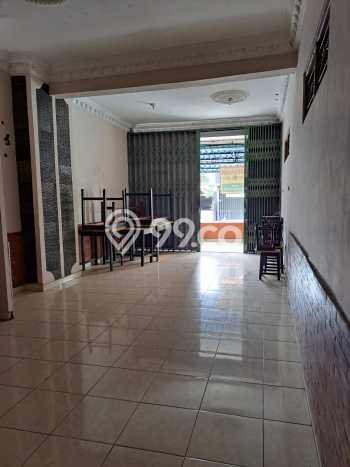 Unit Ruko Disewa Lokasi Depok, Sleman Spesifikasi Luas Bangunan 140m2 Unit Ruko Disewa Lokasi Depok, Sleman Spesifikasi Luas Bangunan 140m2