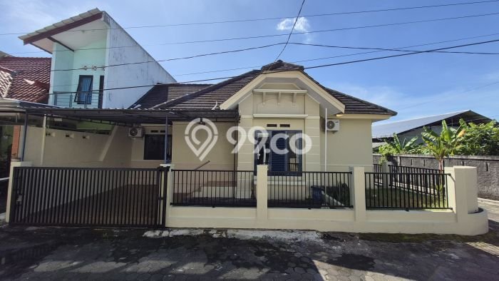 Hunian Cantik Modern Lb 120m2 di Ngaglik, Sleman Hunian Cantik Modern Lb 120m2 di Ngaglik, Sleman