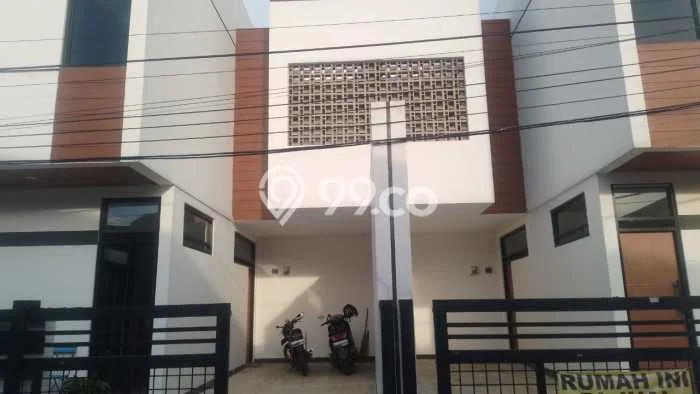 Jual Rumah Bagus Siap Huni LB 130m2 di Margahayu, Bandung Jual Rumah Bagus Siap Huni LB 130m2 di Margahayu, Bandung