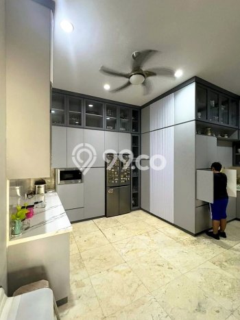 Rumah Luxury Modern Tanpa Renovasi di Pulomas Jakarta Timur Rumah Luxury Modern Tanpa Renovasi di Pulomas Jakarta Timur