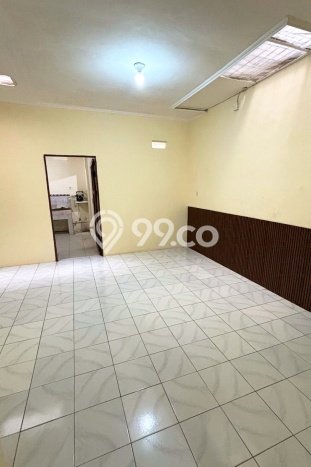 Lokasi terbaik! Rumah siap pakai dikontrakkan di Kelapa Gading LB 100m2 Lokasi terbaik! Rumah siap pakai dikontrakkan di Kelapa Gading LB 100m2