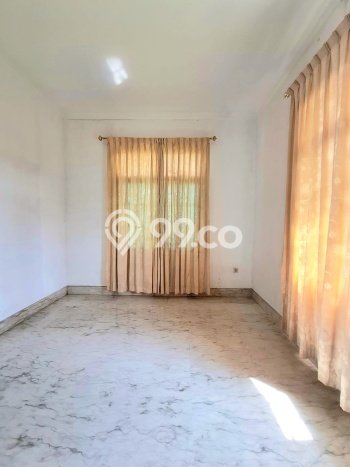 Rumah Elit Modern Tanpa Renovasi di Cibubur Bogor Rumah Elit Modern Tanpa Renovasi di Cibubur Bogor