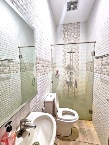Rumah Luxury Modern Siap Huni di Pondok Indah Jakarta Selatan Rumah Luxury Modern Siap Huni di Pondok Indah Jakarta Selatan