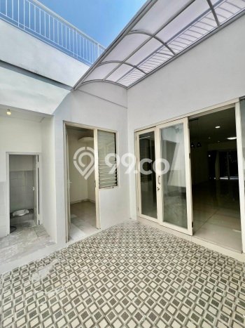 Dijual Rumah Premium dengan Fasilitas Sekitar Komplit di Wiyung, Surabaya Dijual Rumah Premium dengan Fasilitas Sekitar Komplit di Wiyung, Surabaya