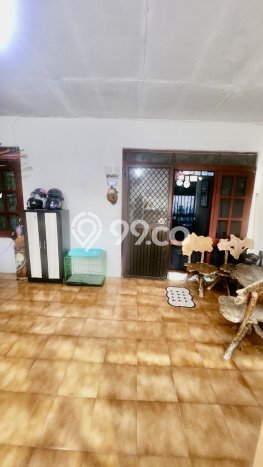 Rumah Modern Cantik 2 KT Siap Huni di Wiyung Rumah Modern Cantik 2 KT Siap Huni di Wiyung