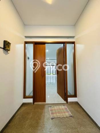 Hunian Cantik Modern Lb 140m2 di Ciputat, Tangerang Selatan Hunian Cantik Modern Lb 140m2 di Ciputat, Tangerang Selatan