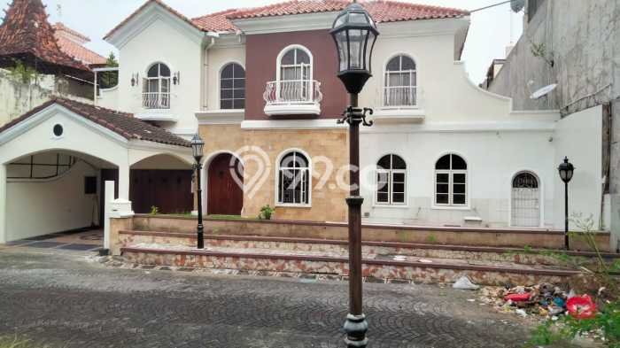 Siap Huni Rumah Mewah 5 Kamar di Depok Dekat ke Mana Pun Siap Huni Rumah Mewah 5 Kamar di Depok Dekat ke Mana Pun