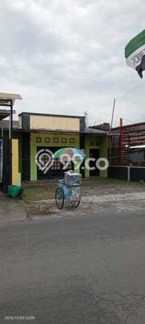Disewakan Ruko Bisnis di Gamping Sleman Harga Sewa Menarik Bisa Nego Disewakan Ruko Bisnis di Gamping Sleman Harga Sewa Menarik Bisa Nego