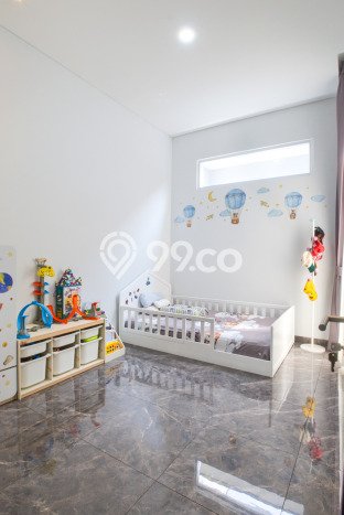 Rumah Luas Asri 4 KT Siap Huni di Bintaro Tangerang Selatan Rumah Luas Asri 4 KT Siap Huni di Bintaro Tangerang Selatan