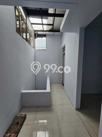 Rumah Luxury Modern Tanpa Renovasi di BSD Green Wich Tangerang Rumah Luxury Modern Tanpa Renovasi di BSD Green Wich Tangerang