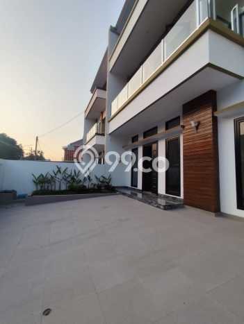 Rumah Luxury Modern Tanpa Renovasi di BSD Nusaloka Tangerang Rumah Luxury Modern Tanpa Renovasi di BSD Nusaloka Tangerang