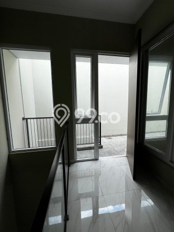 Jual Rumah Luas Elegan Dengan View Cantik di Serpong Regency Melati Mas, Tangerang Selatan Jual Rumah Luas Elegan Dengan View Cantik di Serpong Regency Melati Mas, Tangerang Selatan