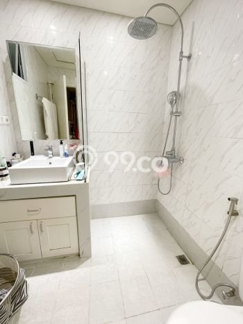 Siap Huni Rumah Mewah 3 Kamar di Karawaci Dekat ke Mana Saja Siap Huni Rumah Mewah 3 Kamar di Karawaci Dekat ke Mana Saja