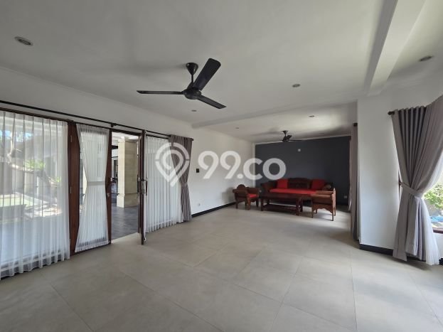 Vila Nyaman Kawasan , Ukuran 530m2m², Akses ke berbagai fasilitas Vila Nyaman Kawasan , Ukuran 530m2m², Akses ke berbagai fasilitas