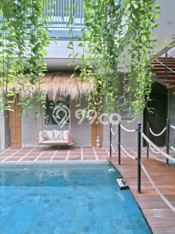 Vila Terawat Kawasan , Luas 325m2m², Posisi Strategis dengan akses mudah Vila Terawat Kawasan , Luas 325m2m², Posisi Strategis dengan akses mudah