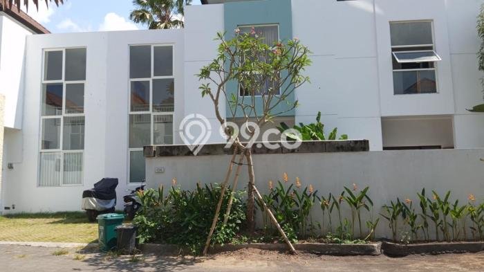 HOT DEAL! Vila di , Area 100m2m², Lokasi Strategis HOT DEAL! Vila di , Area 100m2m², Lokasi Strategis