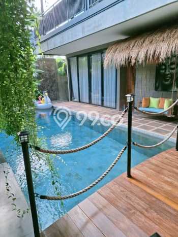 Vila Terawat Kawasan , Luas 325m2m², Posisi Strategis dengan akses mudah Vila Terawat Kawasan , Luas 325m2m², Posisi Strategis dengan akses mudah