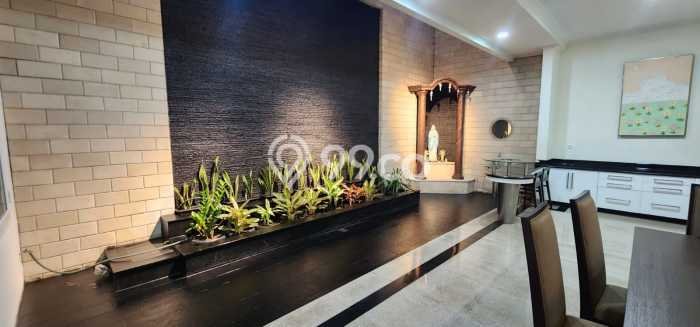 Hunian Eksklusif Siap Huni LT 312m2 di Kebon Jeruk, Jakarta Barat Hunian Eksklusif Siap Huni LT 312m2 di Kebon Jeruk, Jakarta Barat