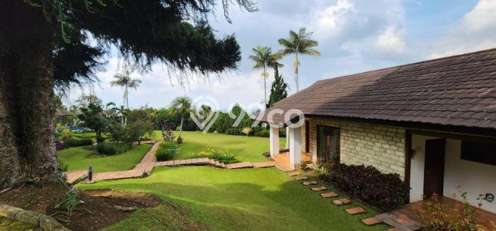 PELUANG INVESTASI! Vila Kawasan , Luas 5800m2m², Hasil Tinggi PELUANG INVESTASI! Vila Kawasan , Luas 5800m2m², Hasil Tinggi