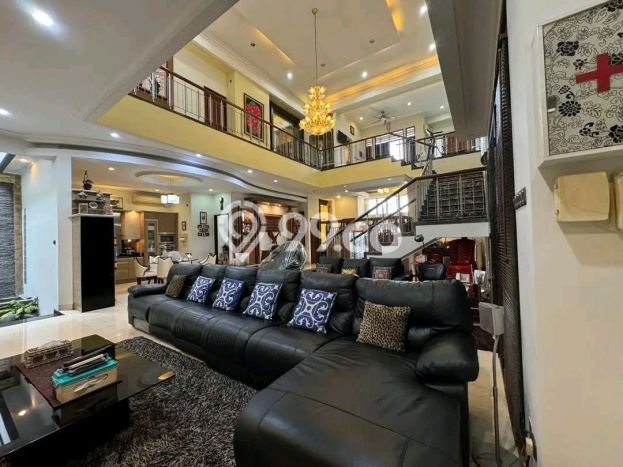 Hunian Mewah Siap Huni LT 504m2 di Kelapa Gading, Jakarta Utara Hunian Mewah Siap Huni LT 504m2 di Kelapa Gading, Jakarta Utara
