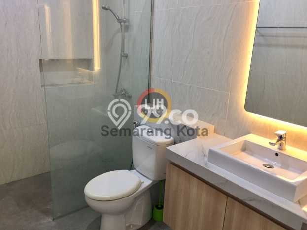 Ready to Use! Luxury House LT 294m2 Desain Modern di Candi Golf Ready to Use! Luxury House LT 294m2 Desain Modern di Candi Golf