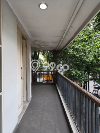 Rumah Mewah LB 298m2 Siap Huni Desain Elegan di Bendungan Hilir, Jakarta Pusat Rumah Mewah LB 298m2 Siap Huni Desain Elegan di Bendungan Hilir, Jakarta Pusat