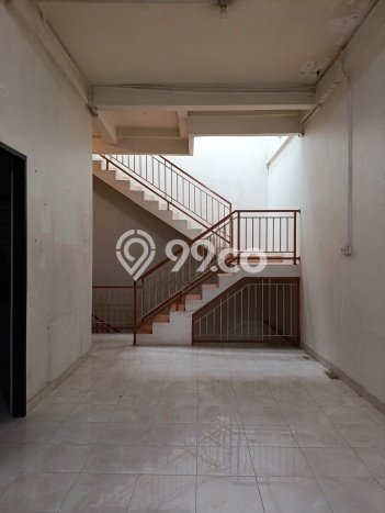 Unit Komersial Dijual di Jakarta Barat LT 96m2 & LB 150m2 Unit Komersial Dijual di Jakarta Barat LT 96m2 & LB 150m2
