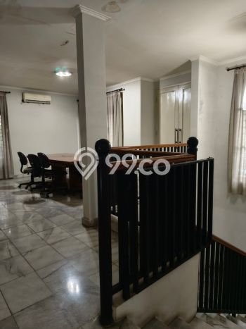 Rumah Mewah LB 298m2 Siap Huni Desain Elegan di Bendungan Hilir, Jakarta Pusat Rumah Mewah LB 298m2 Siap Huni Desain Elegan di Bendungan Hilir, Jakarta Pusat