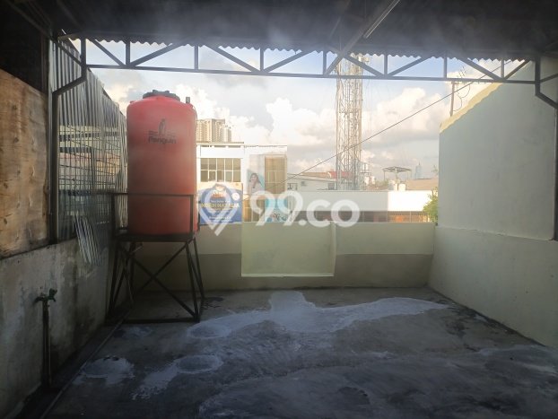 Ruko untuk Disewa di Pusat Jakarta Barat Luas Bangunan 270m2 Ruko untuk Disewa di Pusat Jakarta Barat Luas Bangunan 270m2