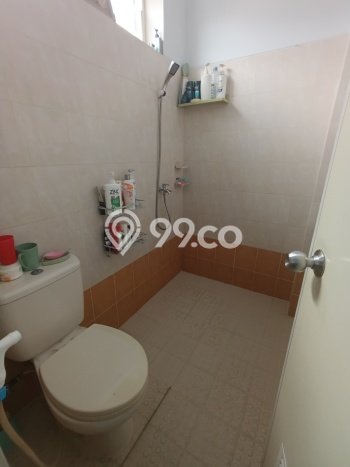 Dijual Kost 8 Kamar di Jakarta Barat untuk Investasi Anda Dijual Kost 8 Kamar di Jakarta Barat untuk Investasi Anda