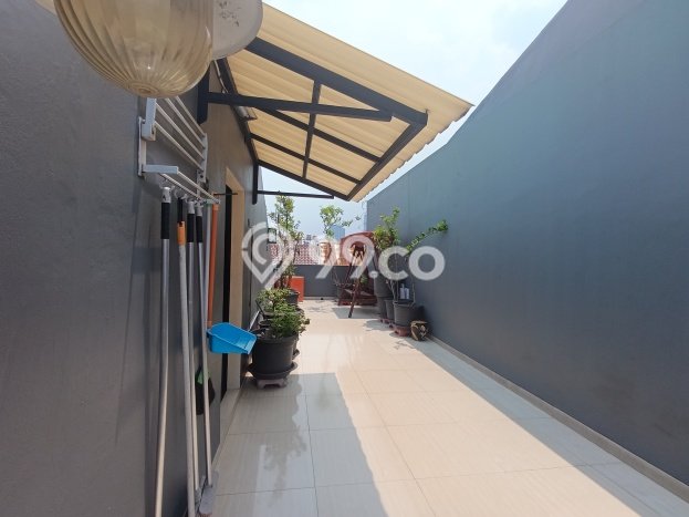 Rumah Luxury Modern Siap Huni di Tomang Jakarta Barat Rumah Luxury Modern Siap Huni di Tomang Jakarta Barat