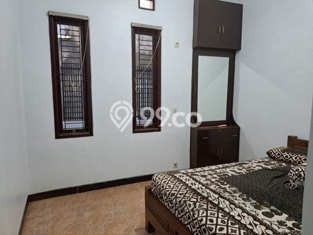 Disewakan! Rumah 5 Kamar Tidur &
4 Kamar Mandi di Bandung Kota, Bandung Disewakan! Rumah 5 Kamar Tidur &
4 Kamar Mandi di Bandung Kota, Bandung