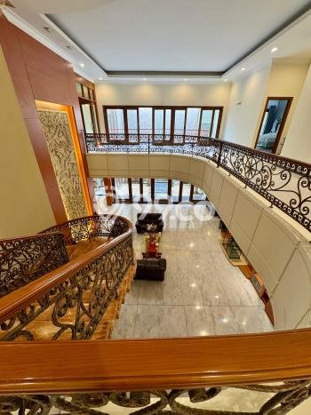Siap Huni Hunian Elit 6 Kamar di Kelapa Gading Dekat ke Mana Pun Siap Huni Hunian Elit 6 Kamar di Kelapa Gading Dekat ke Mana Pun