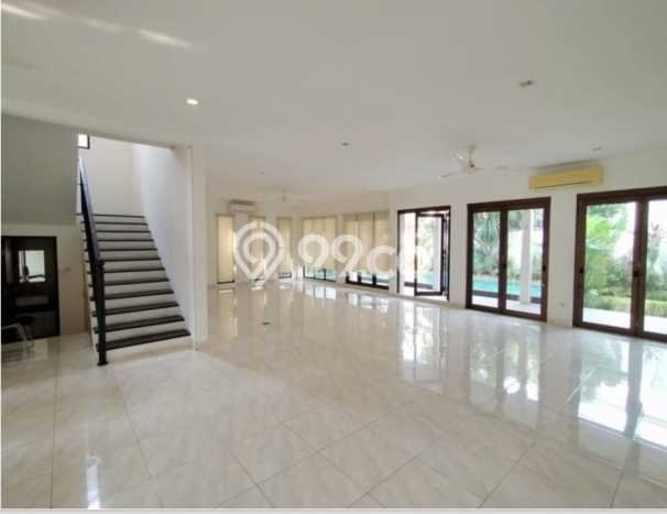Rumah Luxury Modern Tanpa Renovasi di Kemang Jakarta Selatan Rumah Luxury Modern Tanpa Renovasi di Kemang Jakarta Selatan
