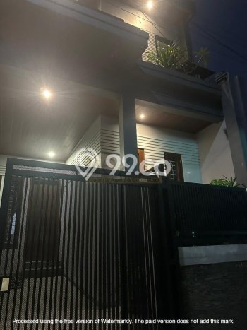 Dijual Rumah 4 Kamar Lokasi Ideal Bagus dan Strategis di Ciledug Dijual Rumah 4 Kamar Lokasi Ideal Bagus dan Strategis di Ciledug