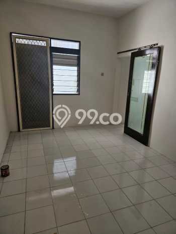 Rumah Modern 3 Kamar LT 240m2 di Kutisari Rumah Modern 3 Kamar LT 240m2 di Kutisari