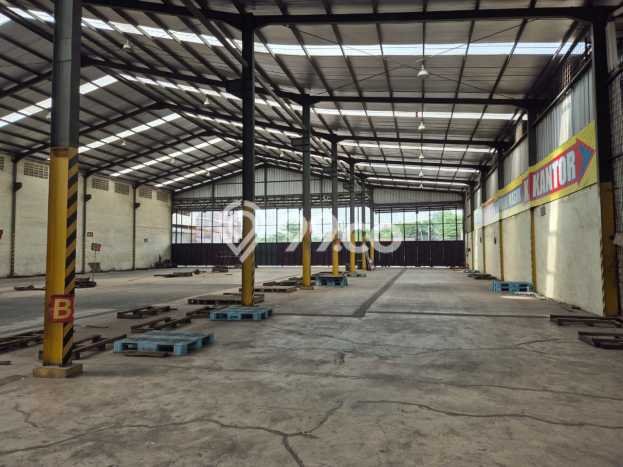 Lokasi Strategis! Dijual Gudang Bisnis di Cileungsi, Bogor Kondisi Baik Lokasi Strategis! Dijual Gudang Bisnis di Cileungsi, Bogor Kondisi Baik