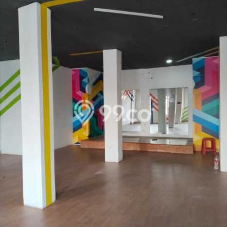 Ruko Disewa di Bekasi dengan LB 162m2 Area Komersial Ramai Ruko Disewa di Bekasi dengan LB 162m2 Area Komersial Ramai