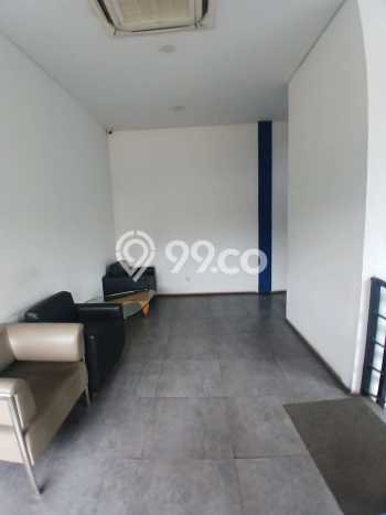 Unit Gudang Disewakan di Narogong di Area Ramai & Strategis Unit Gudang Disewakan di Narogong di Area Ramai & Strategis